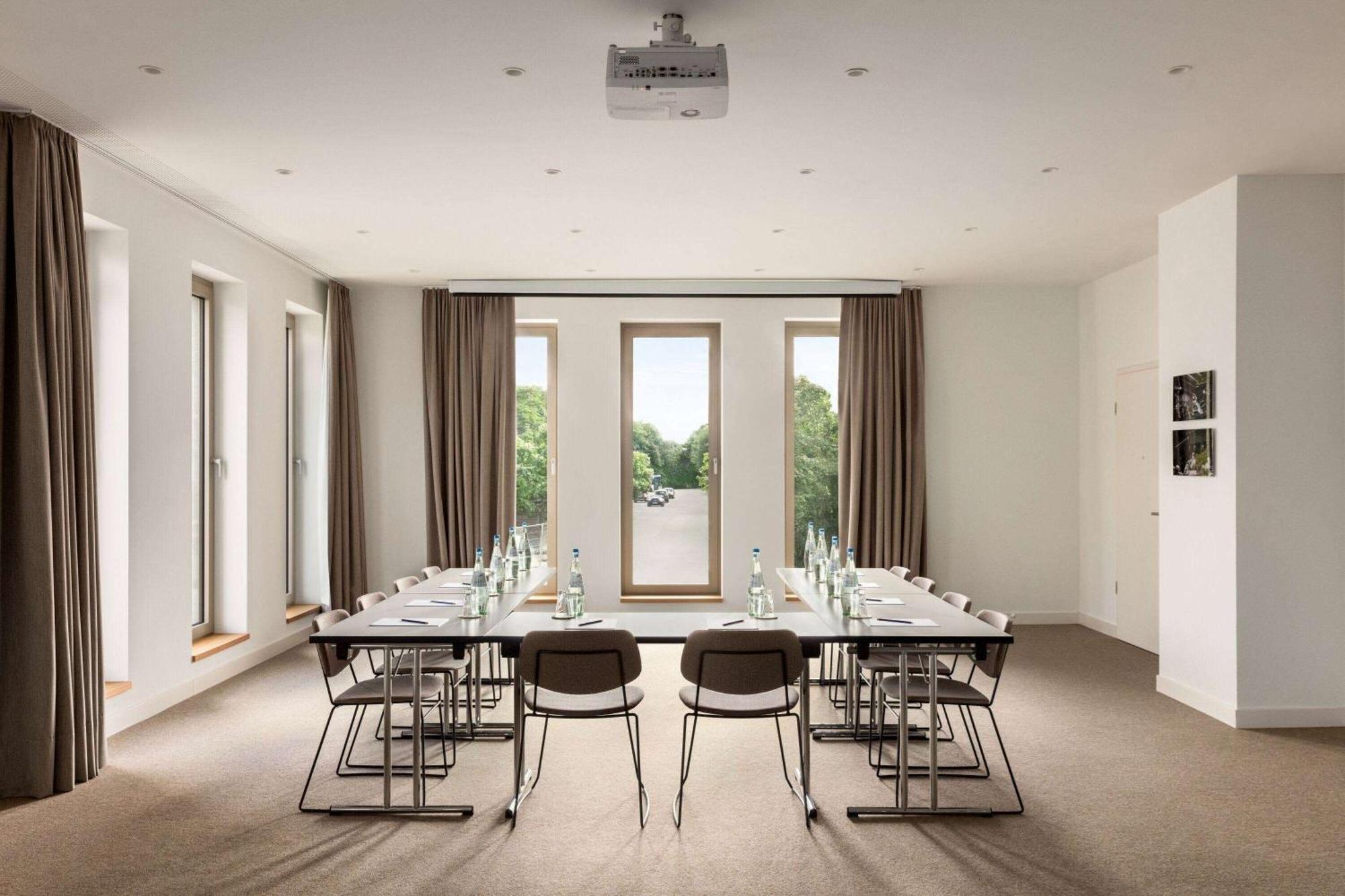 Vienna House By Wyndham Mq Kronberg Kronberg im Taunus Luaran gambar